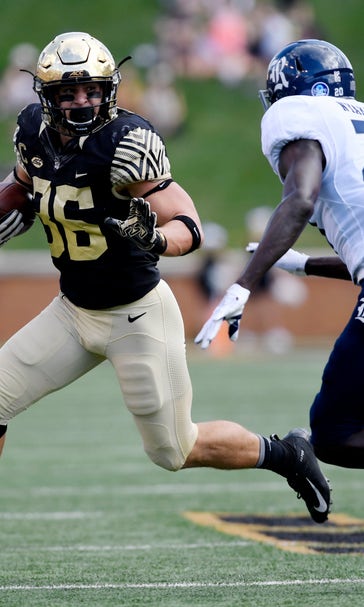 Dortch has 4 TD catches; Wake Forest routs Rice 56-24